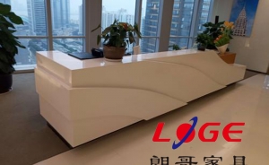 在選購公司接待臺的時(shí)候我們應(yīng)該注意一些什么？