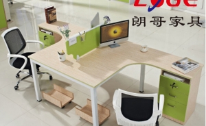 如何保養(yǎng)實(shí)木辦公家具呢？