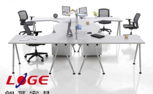 木質(zhì)辦公家具的清潔保養(yǎng)需如何進(jìn)行呢？